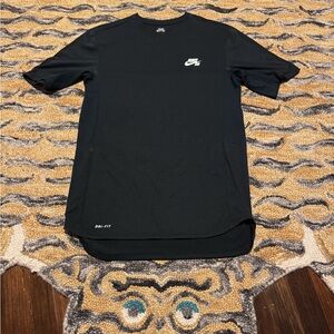 Nike Men's Black Short Sleeve Tee